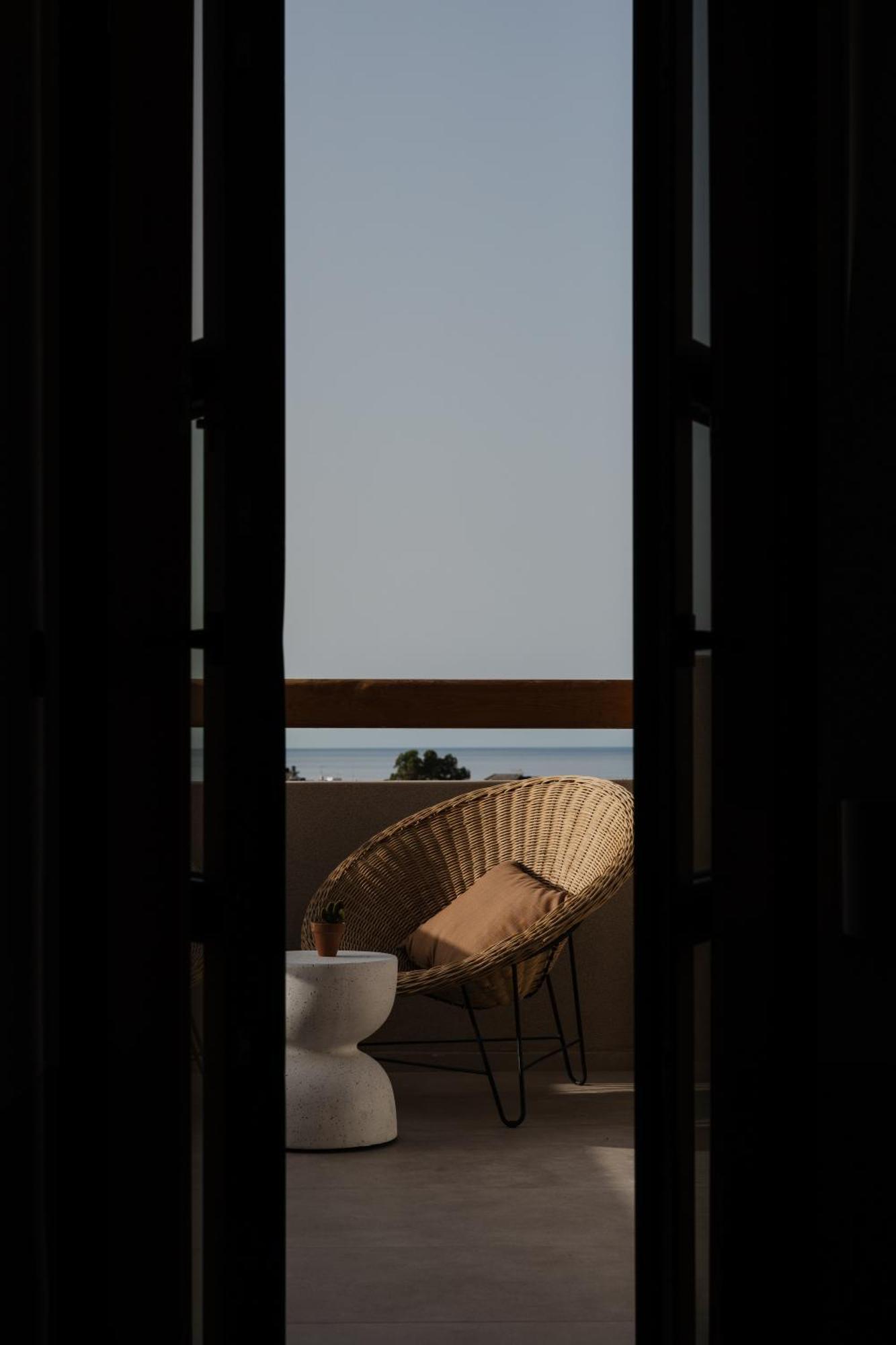 הרסוניסוס Momi Slow Living Hotel מראה חיצוני תמונה